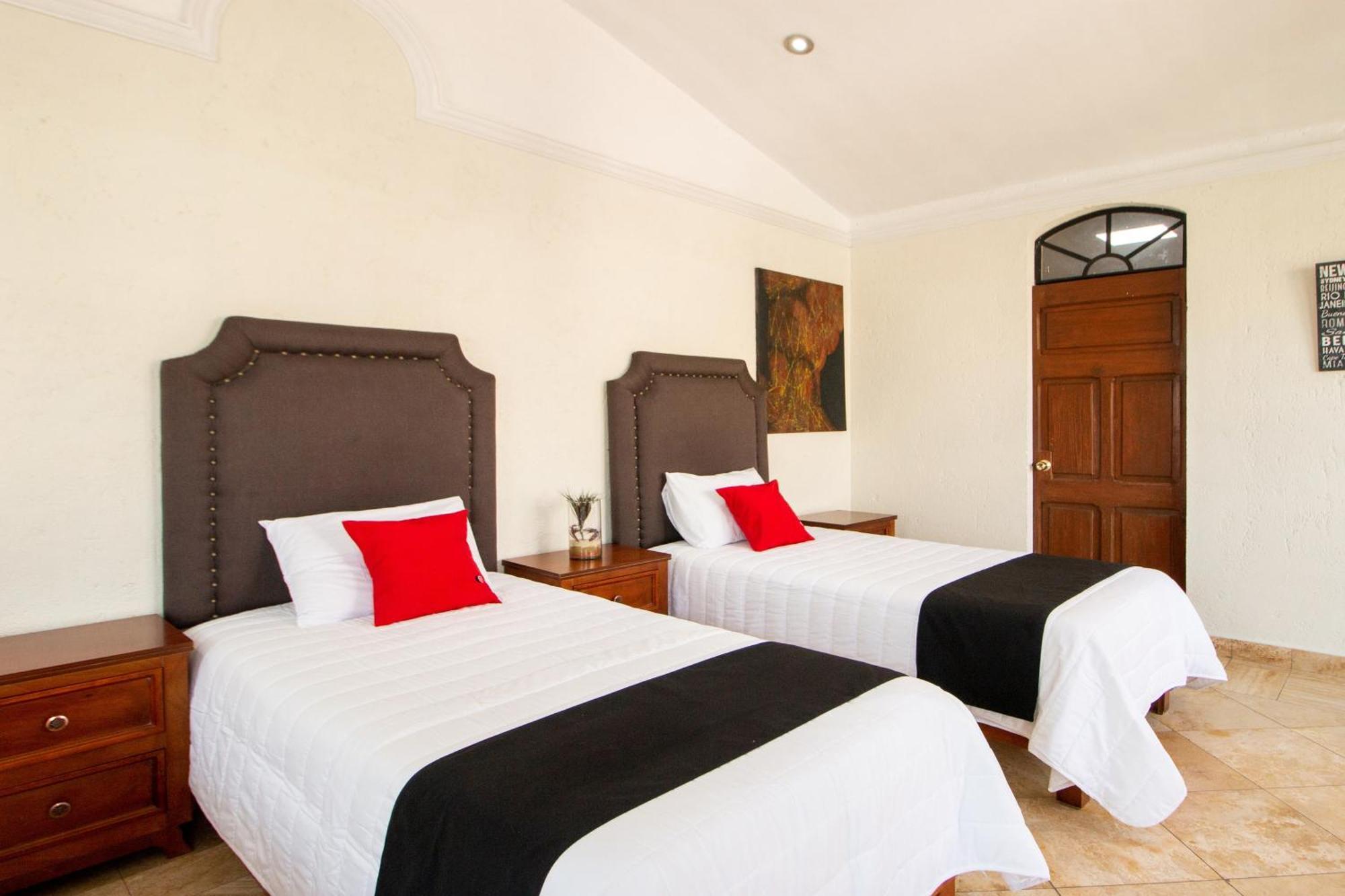 Capital O San Jose, San Luis Potosi Hotel Luaran gambar